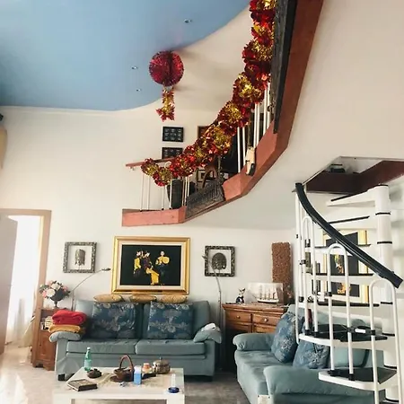 Boulevarde De La Turbie