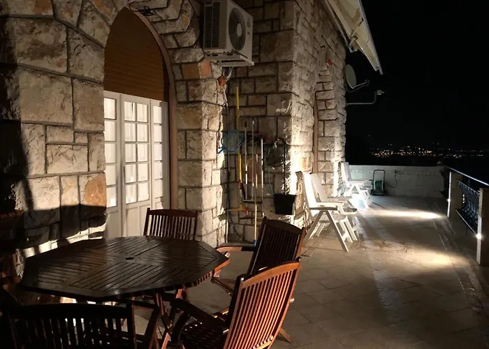 Boulevarde De La Turbie アパート *