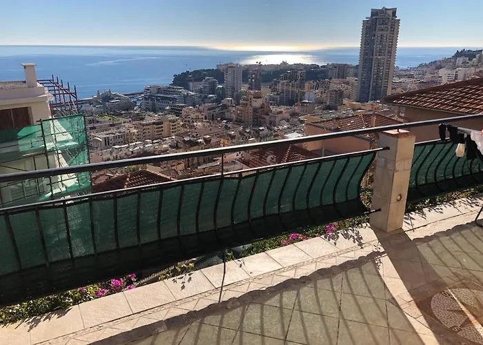 アパート Boulevarde De La Turbie ボーソレイユ